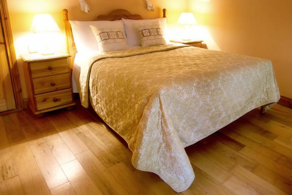 Mccarthy'S Lodge B&B Westport Rom bilde